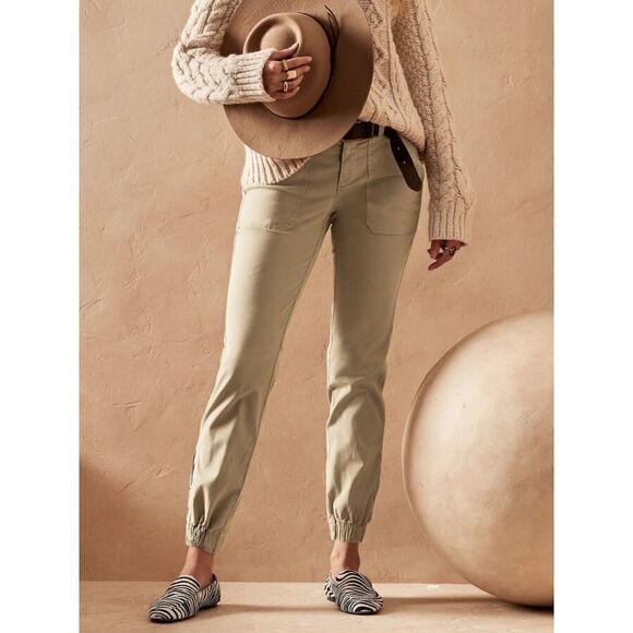 Banana Republic Slim Utility Pant Size 12 NWT Khaki Ankle Zip - Picture 1 of 7